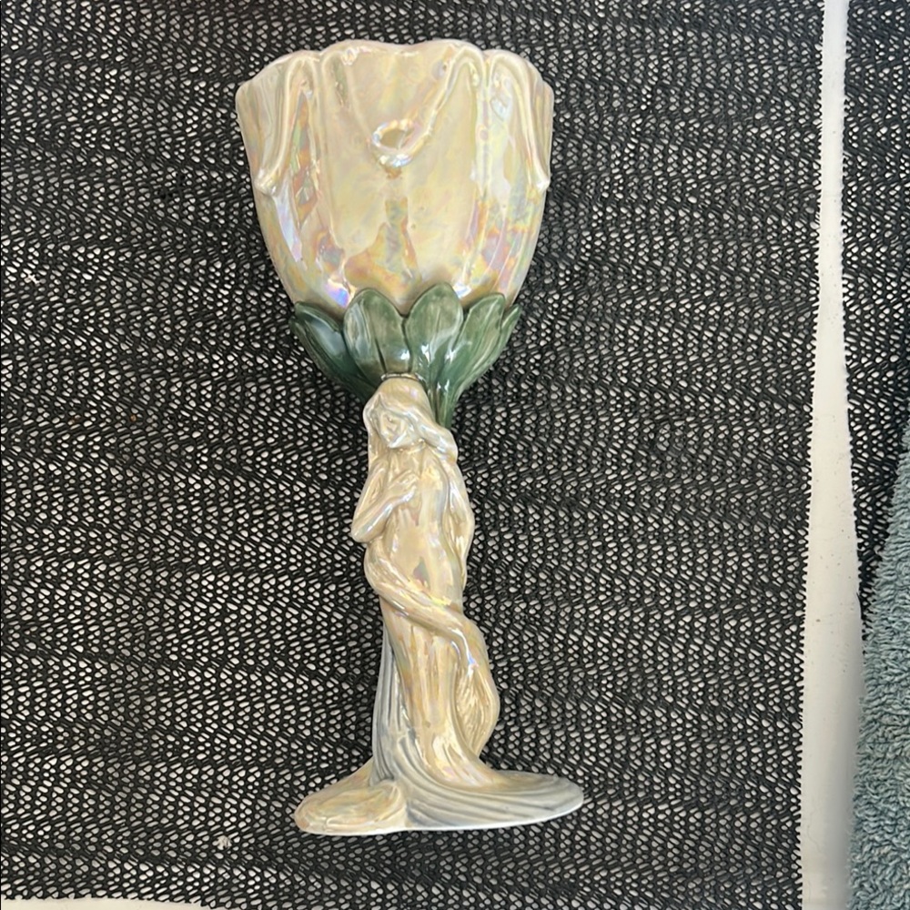 Set a four Elegant Cream and Green Art Nouveau Chalice - Picture 4 of 4